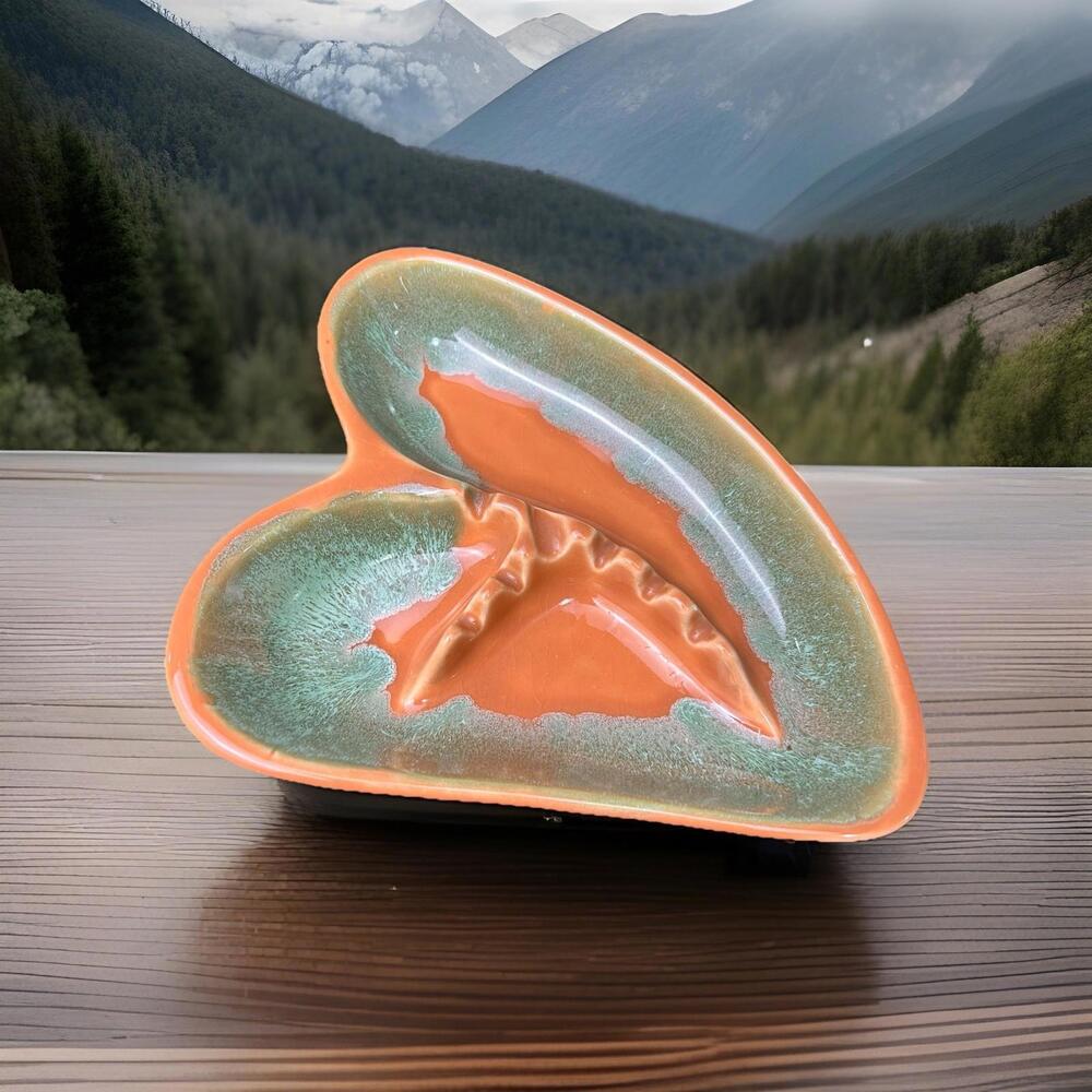 Vtg 3579 USA Drip Glaze Leaf Dish Split Heart Shape Mid-Century Pottery 7.5”x10”